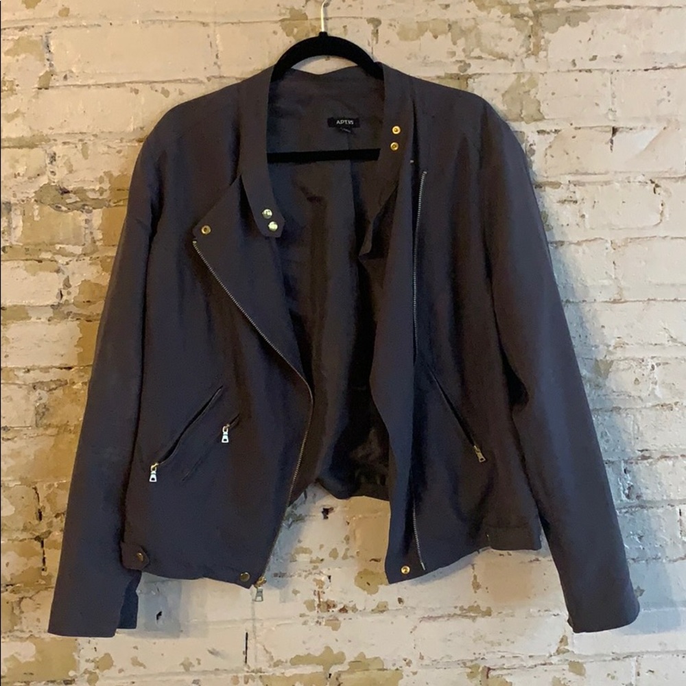 Fun moto jacket! Great for date night!